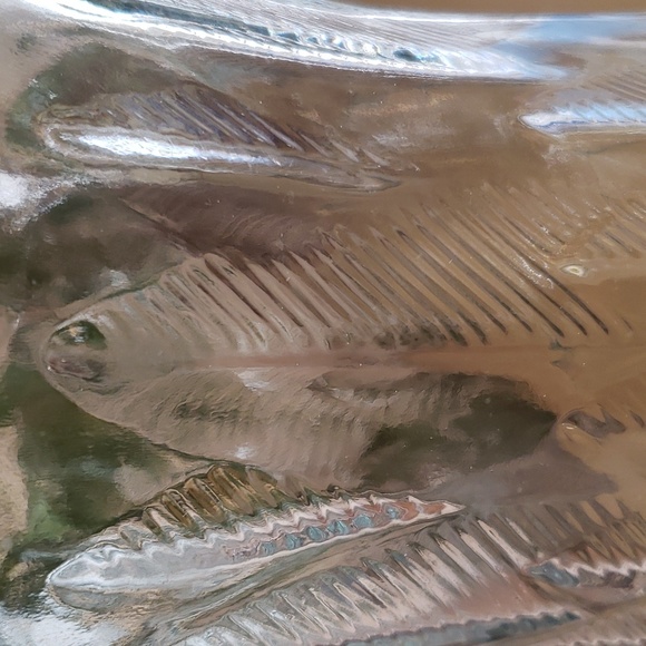 Clear Glass Embossed Vase - Picture 3 of 4